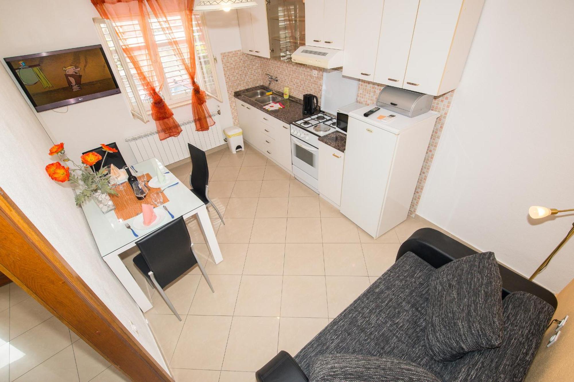 Apartments Marieta Makarska Oda fotoğraf