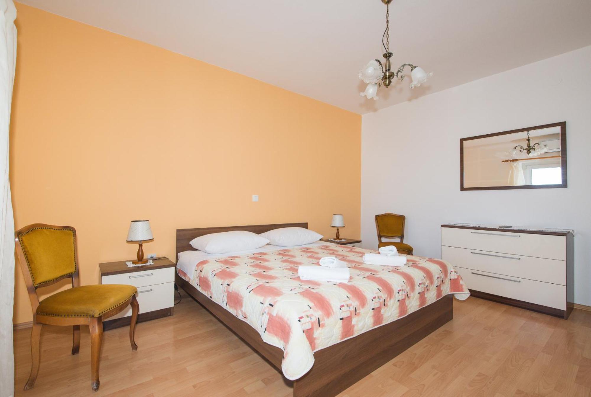 Apartments Marieta Makarska Oda fotoğraf