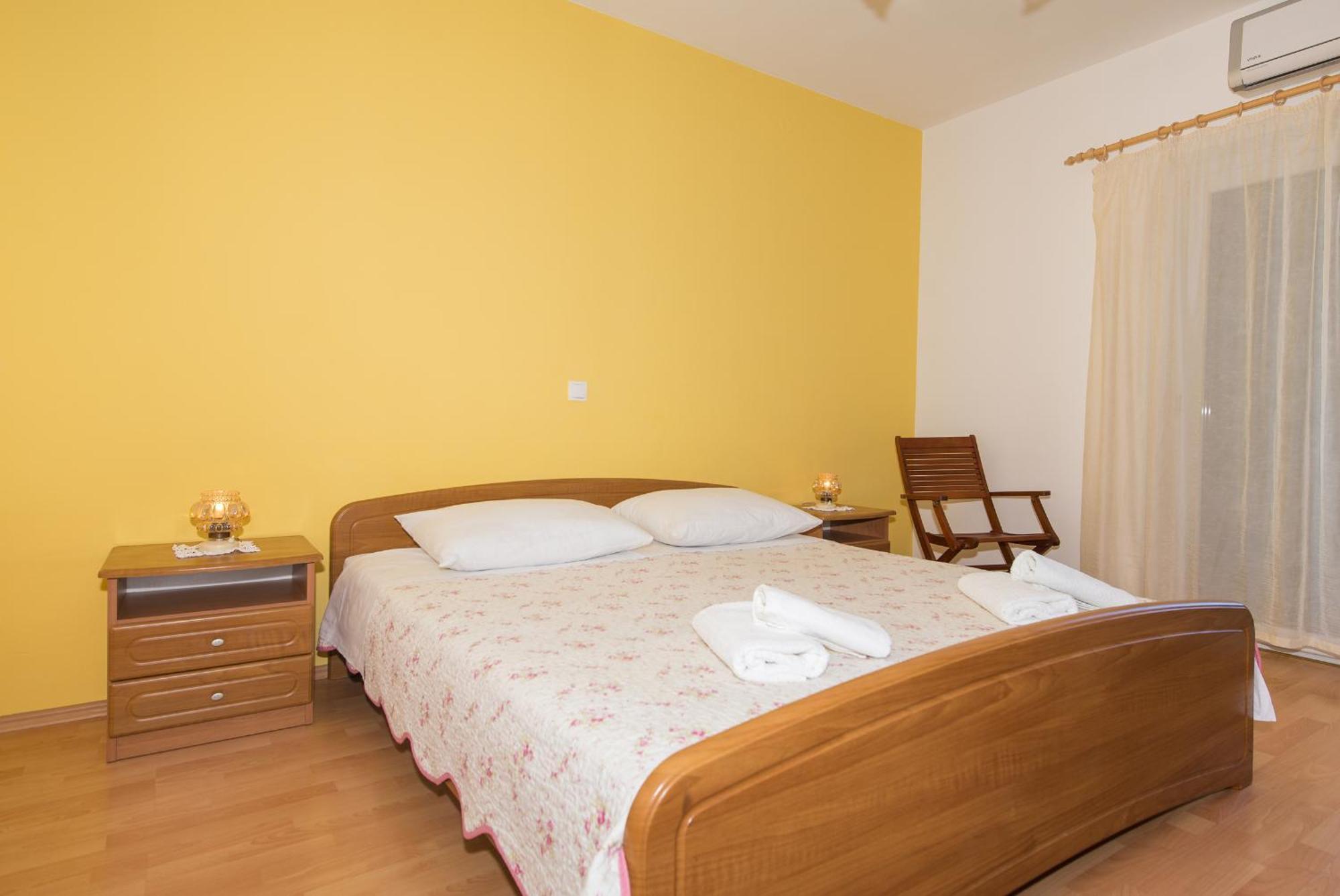 Apartments Marieta Makarska Oda fotoğraf