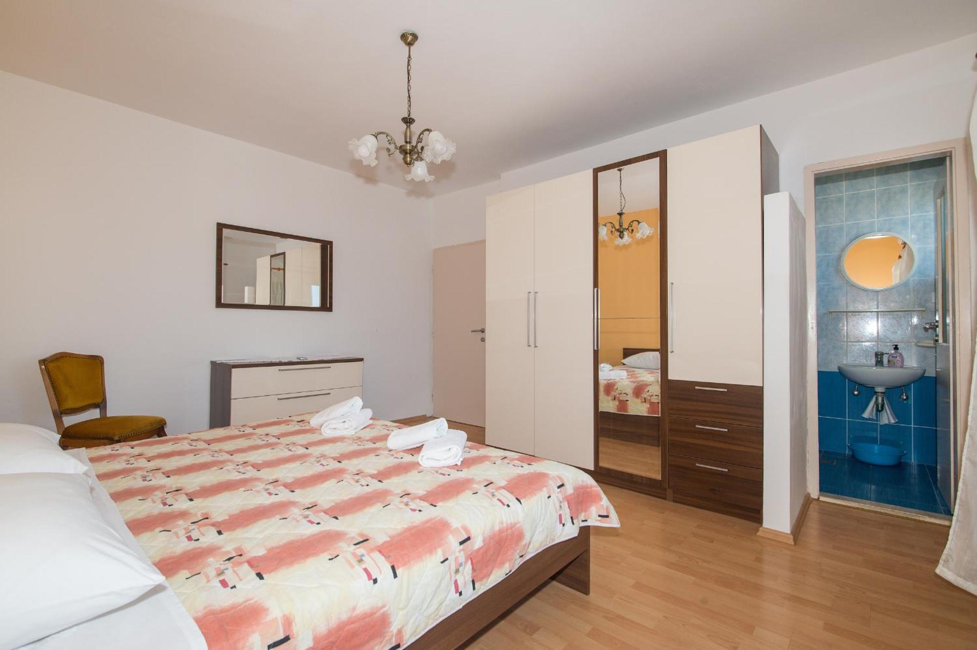 Apartments Marieta Makarska Oda fotoğraf